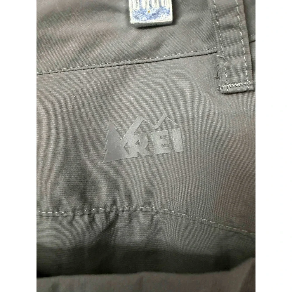 REI Co-op Women's Size 6 Cargo Shorts Grey Nylon Hiking Outdoor (Tag‎ 6) RN37249